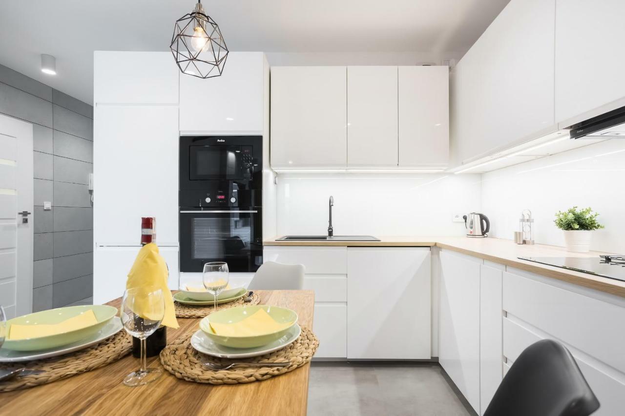 Apartments Poznan Niedzialkowskiego By Noclegi Renters Bagian luar foto